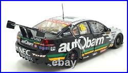 Classic Carlectables 1/18 Scale 18355 2008 Dumbrell HSV Dealer Team VE Commodore
