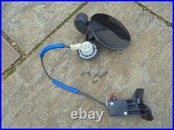 Vauxhall VXR8 Holden HSV Commodore VE Pontiac G8 Fuel Cap Flap Solenoid